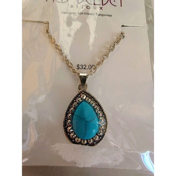 Red Velvet Bijoux Genuine 10 X 14 MM Turquoise Pendant Necklace Silvertone - Picture 2 of 3